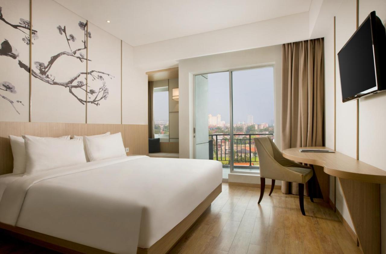Hotel Santika Mega City Bekasi Ngoại thất bức ảnh
