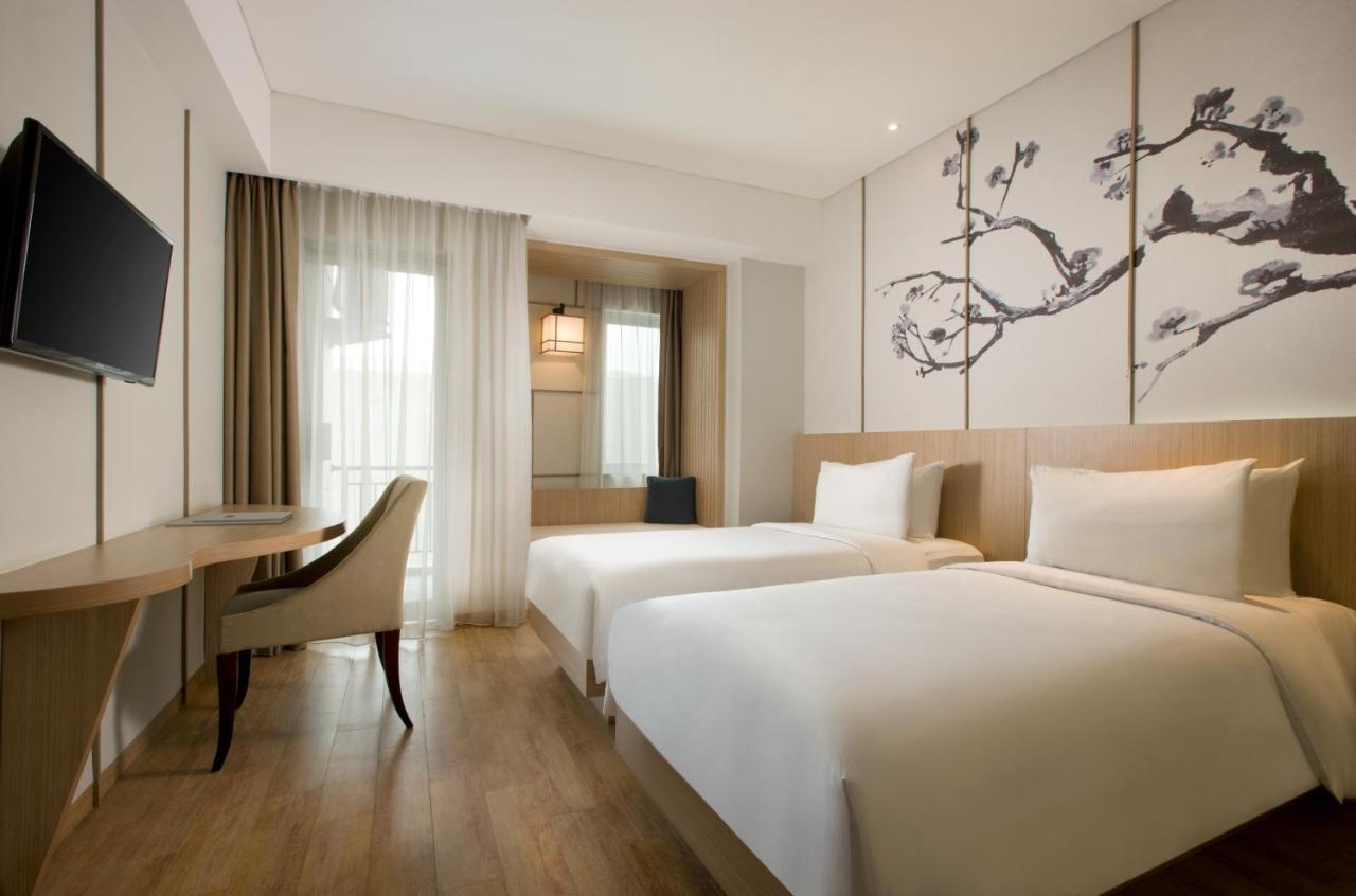 Hotel Santika Mega City Bekasi Ngoại thất bức ảnh