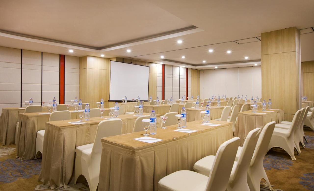 Hotel Santika Mega City Bekasi Ngoại thất bức ảnh