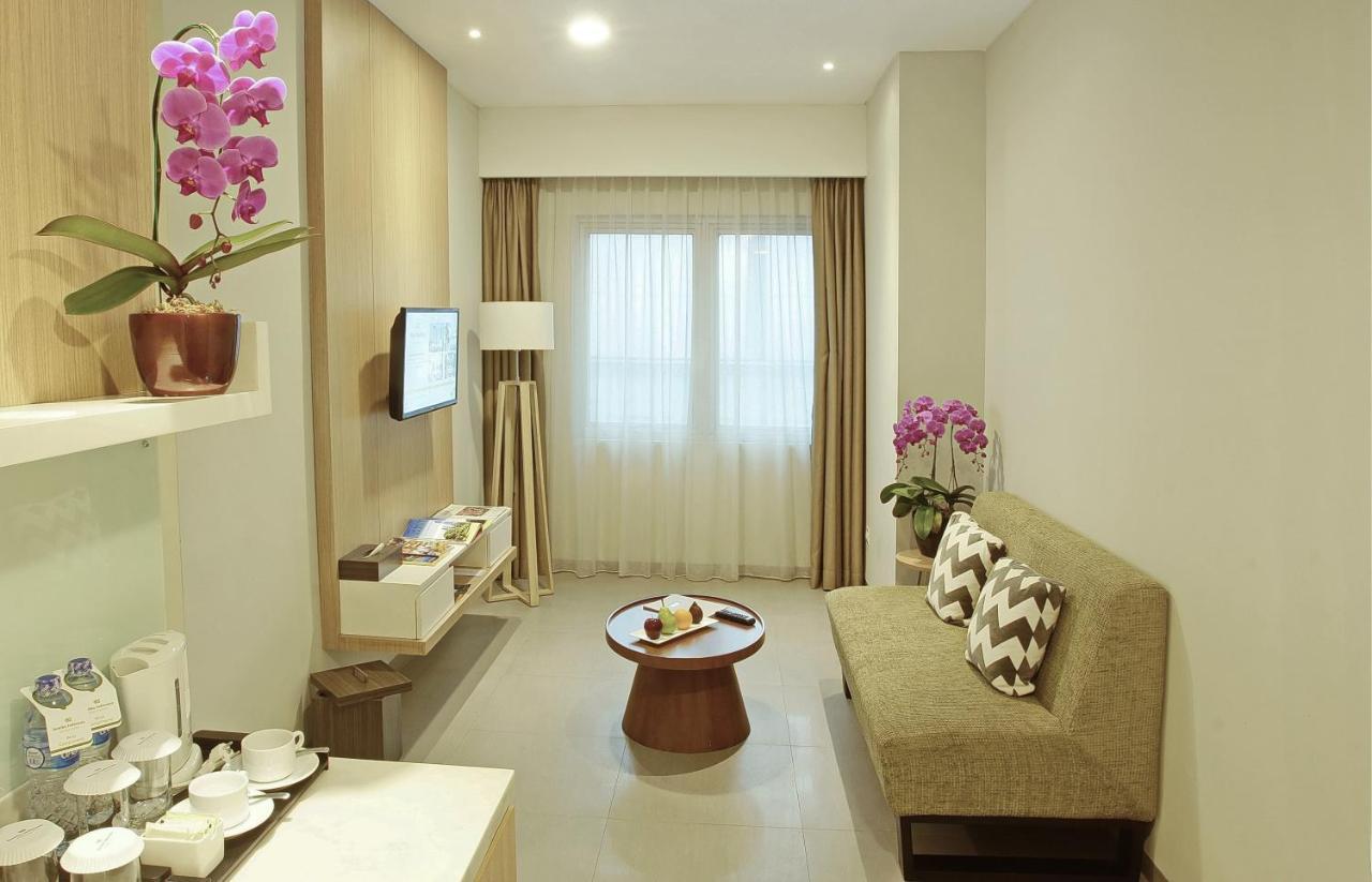 Hotel Santika Mega City Bekasi Ngoại thất bức ảnh
