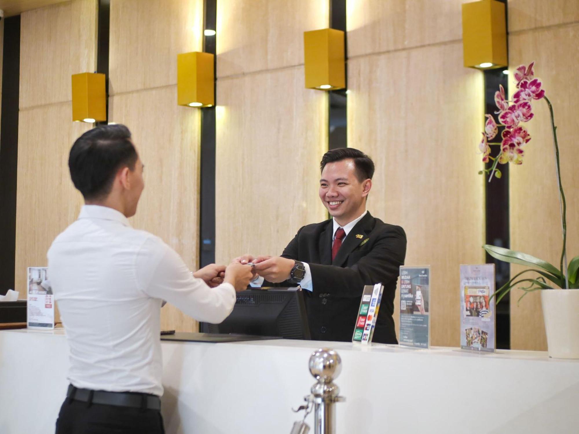Hotel Santika Mega City Bekasi Ngoại thất bức ảnh