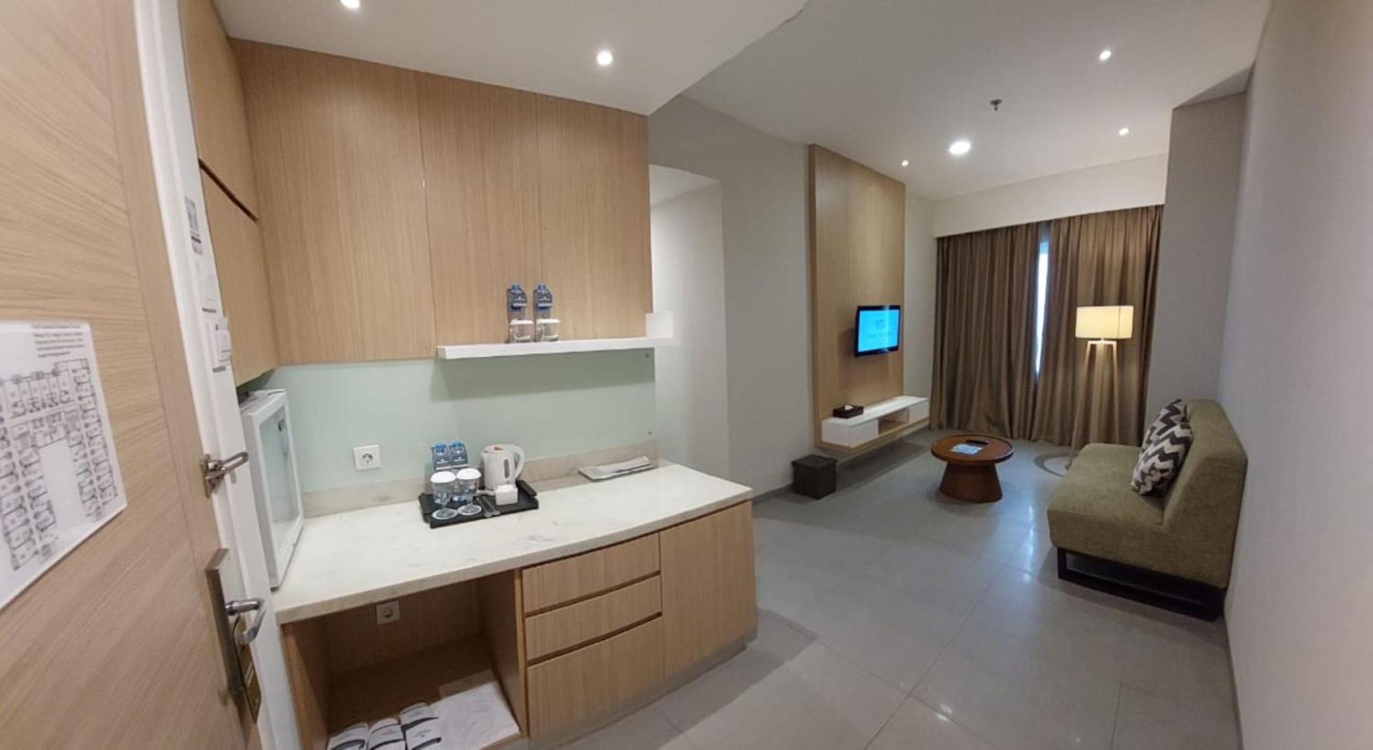 Hotel Santika Mega City Bekasi Ngoại thất bức ảnh