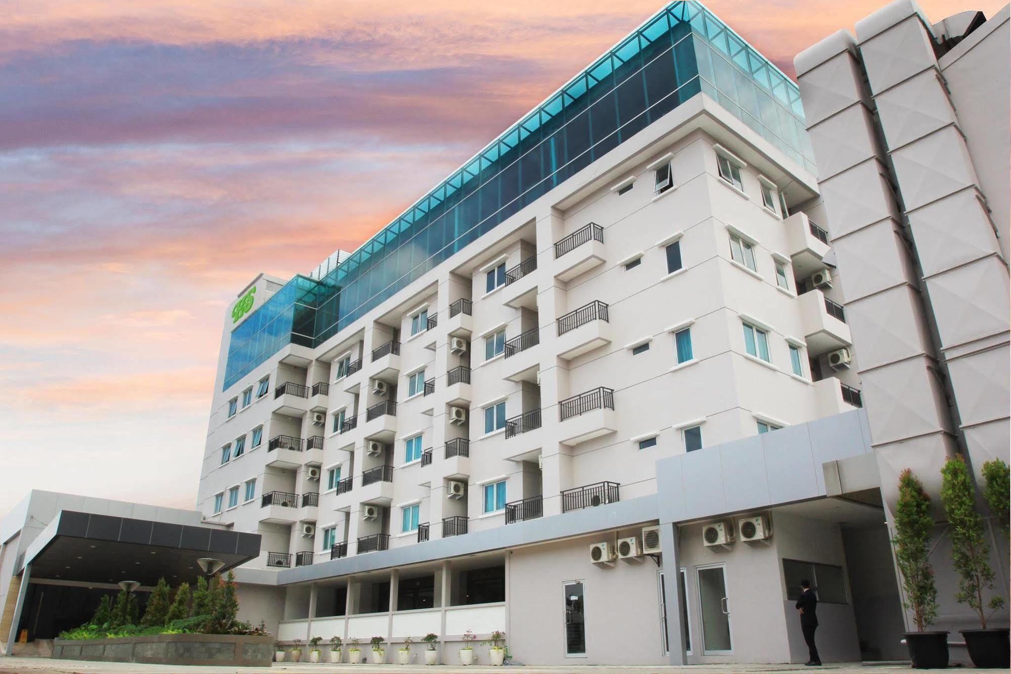 Hotel Santika Mega City Bekasi Ngoại thất bức ảnh